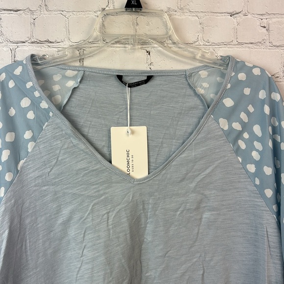 BloomChic Blue Leopard Contrast Ruffle Trim Raglan Sleeve T-Shirt Size L… - Picture 4 of 6